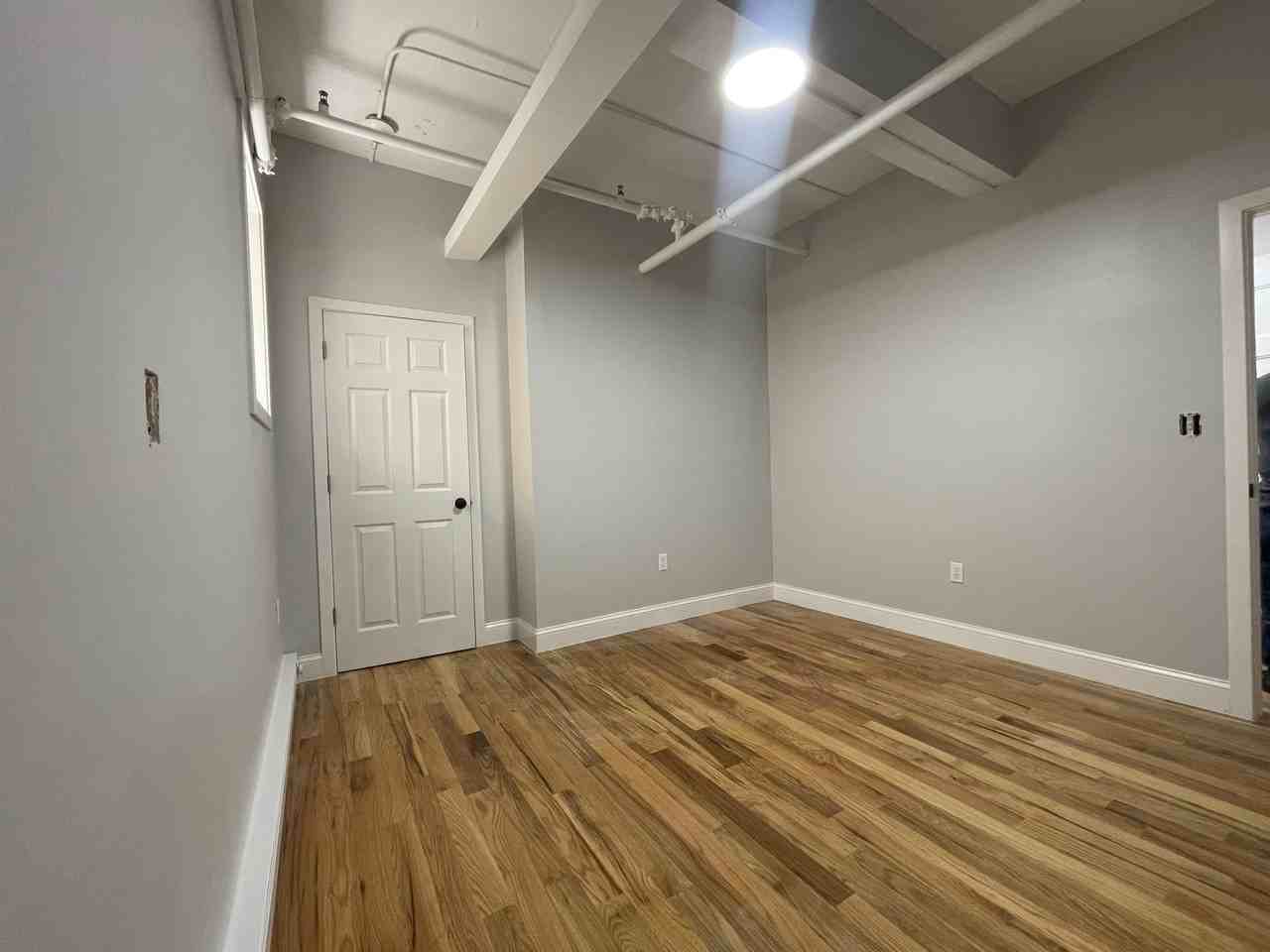 51-53 Broadway - Photo 5 of 11