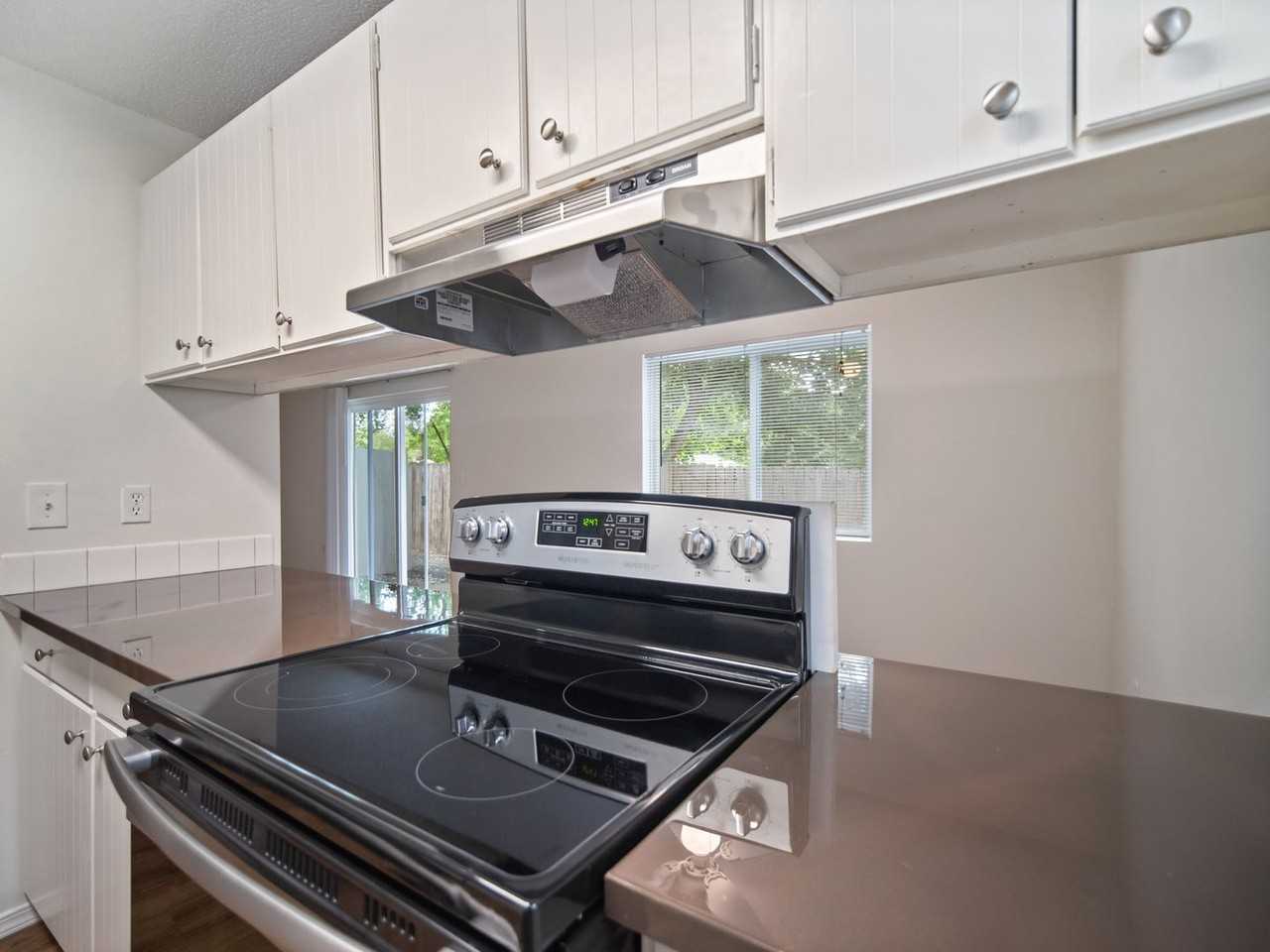 9009 E Liberty Ave - Photo 5 of 23