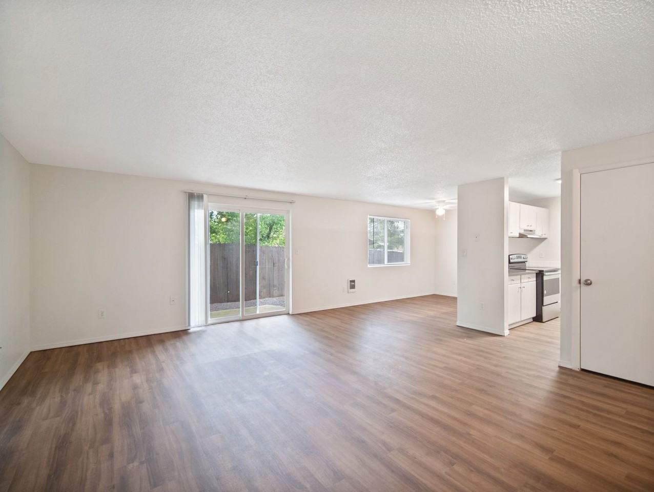 9009 E Liberty Ave - Photo 7 of 23