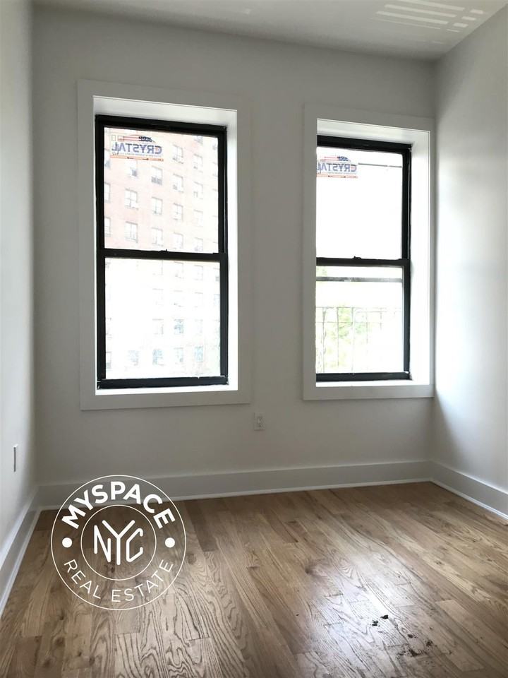 279 Kosciuszko St #205 - Photo 5 of 9