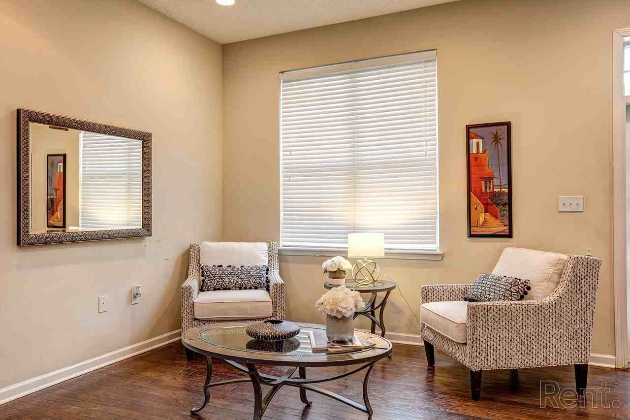 Towne at Lakewood Heights - Photo 2 of 32