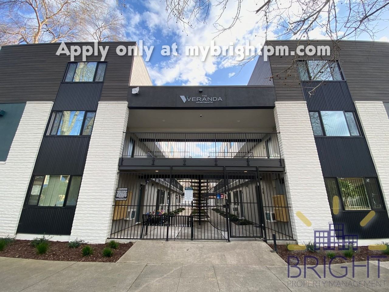 1221 E St #4 - Photo 7 of 11