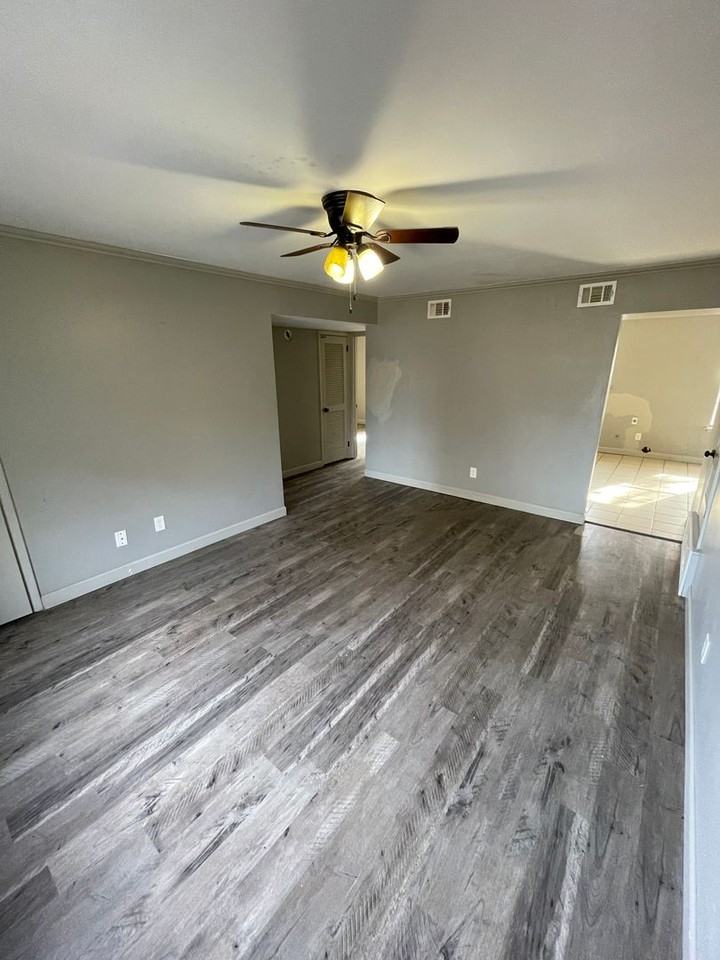 1906 - 1906 West Matthews - Photo 5 of 9