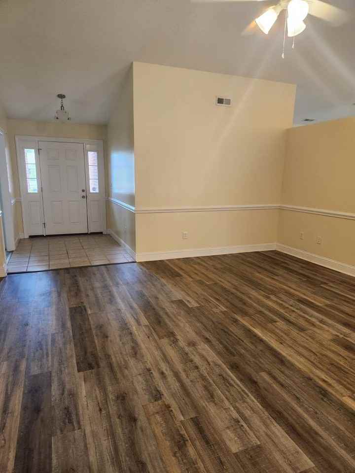 114 Jubilee Pl - Photo 3 of 26