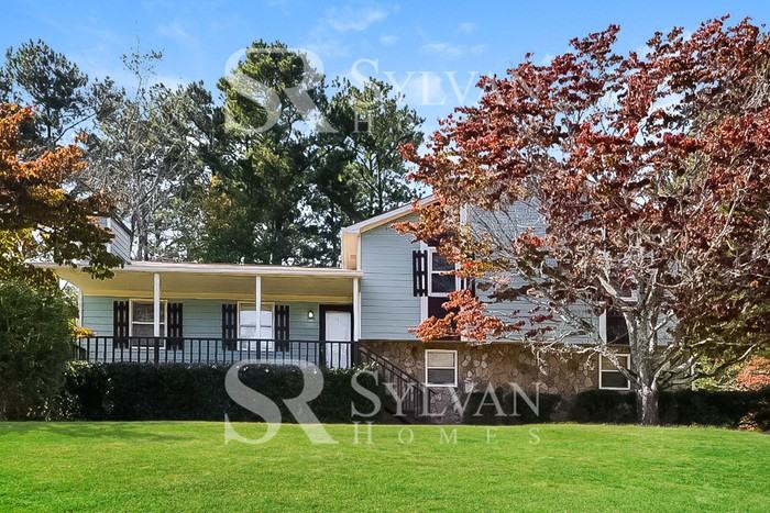 2770 Fran Ln Sw - Photo 2 of 16