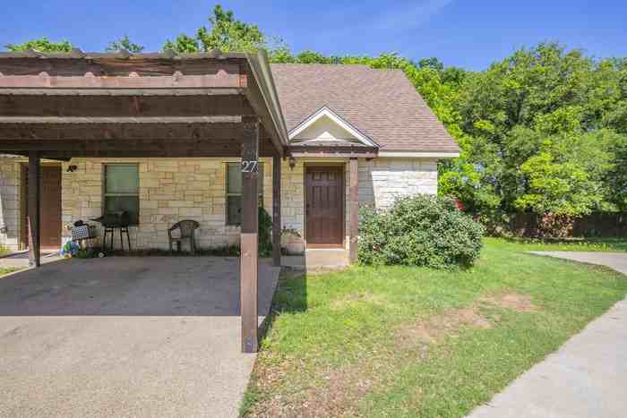 27 Addie Ln - Photo 3 of 4