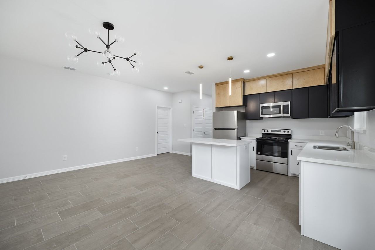 3841 N Mezcal Dr #1 - Photo 2 of 11