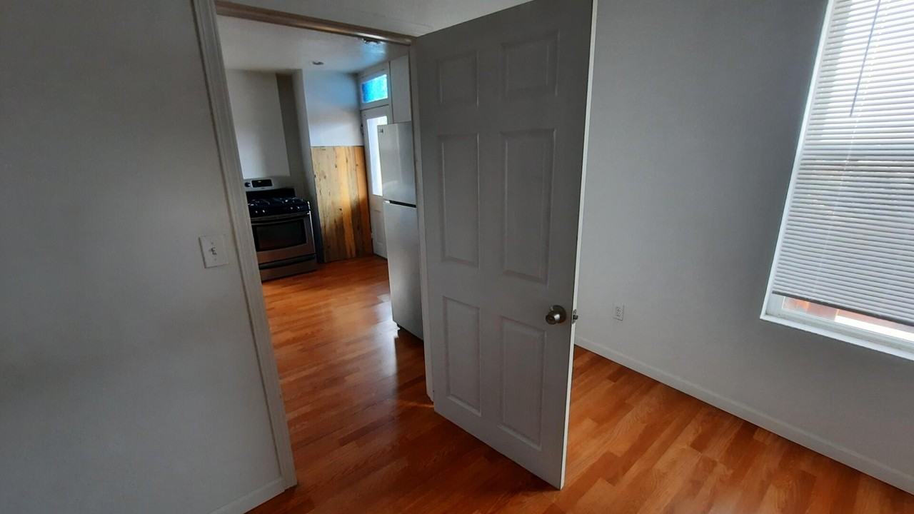 W Quartz St #416 - Photo 7 of 17