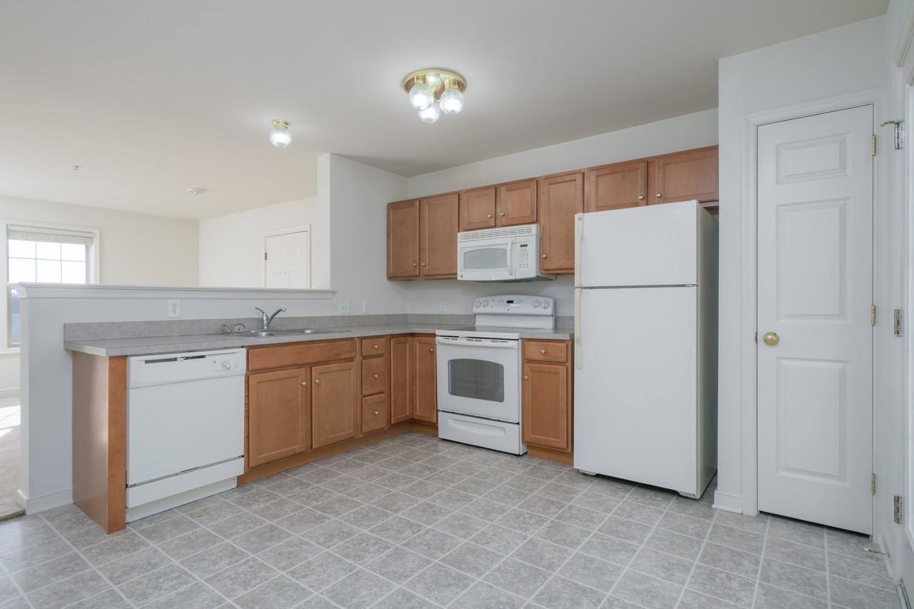106 Landing Cir #204 - Photo 2 of 8