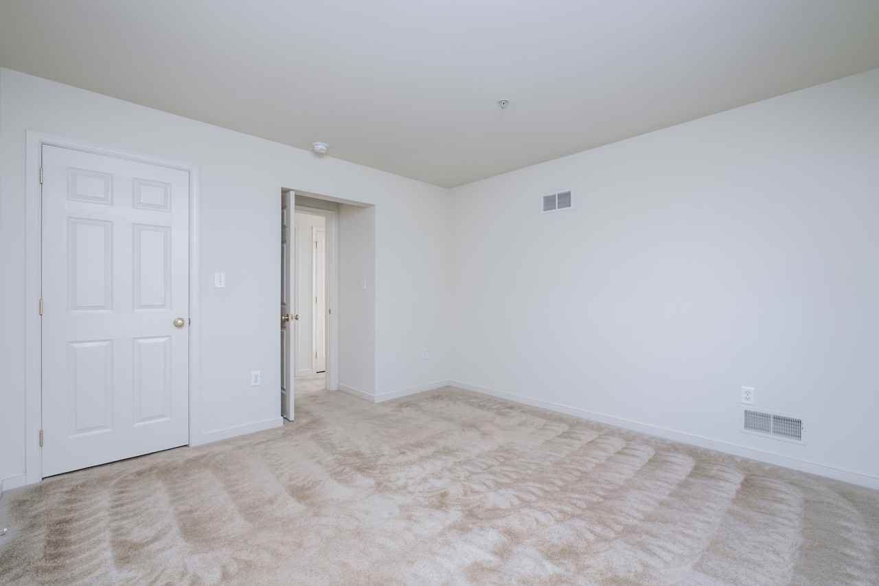 106 Landing Cir #204 - Photo 3 of 8