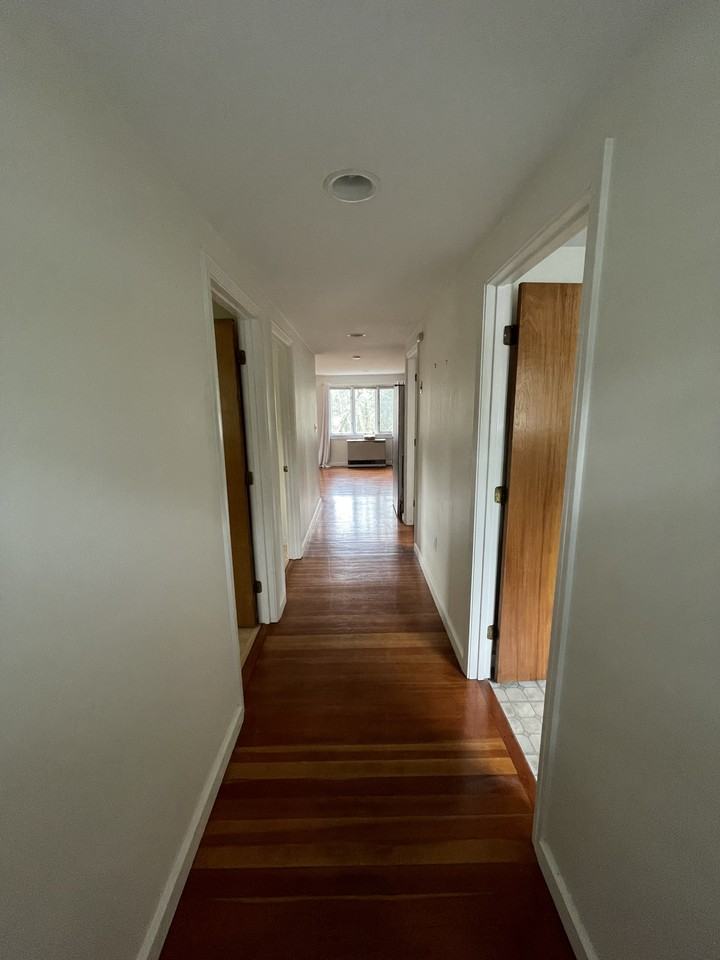 1096 Middle Rd #A - Photo 6 of 15