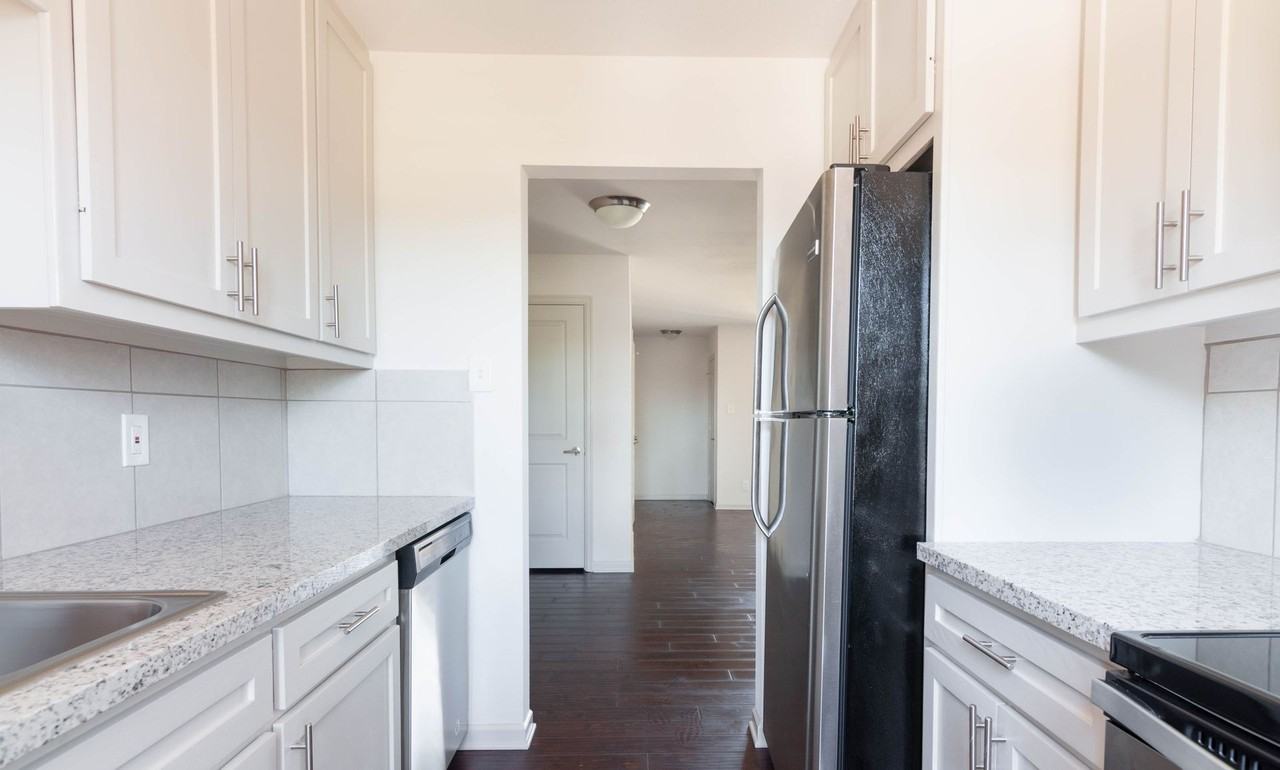 Mosaic Apartments - Photo 7 of 29