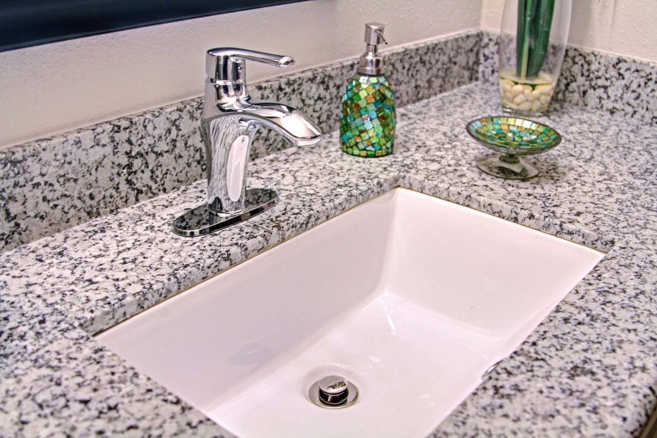 BlueBird Apartments - Photo 3 of 44