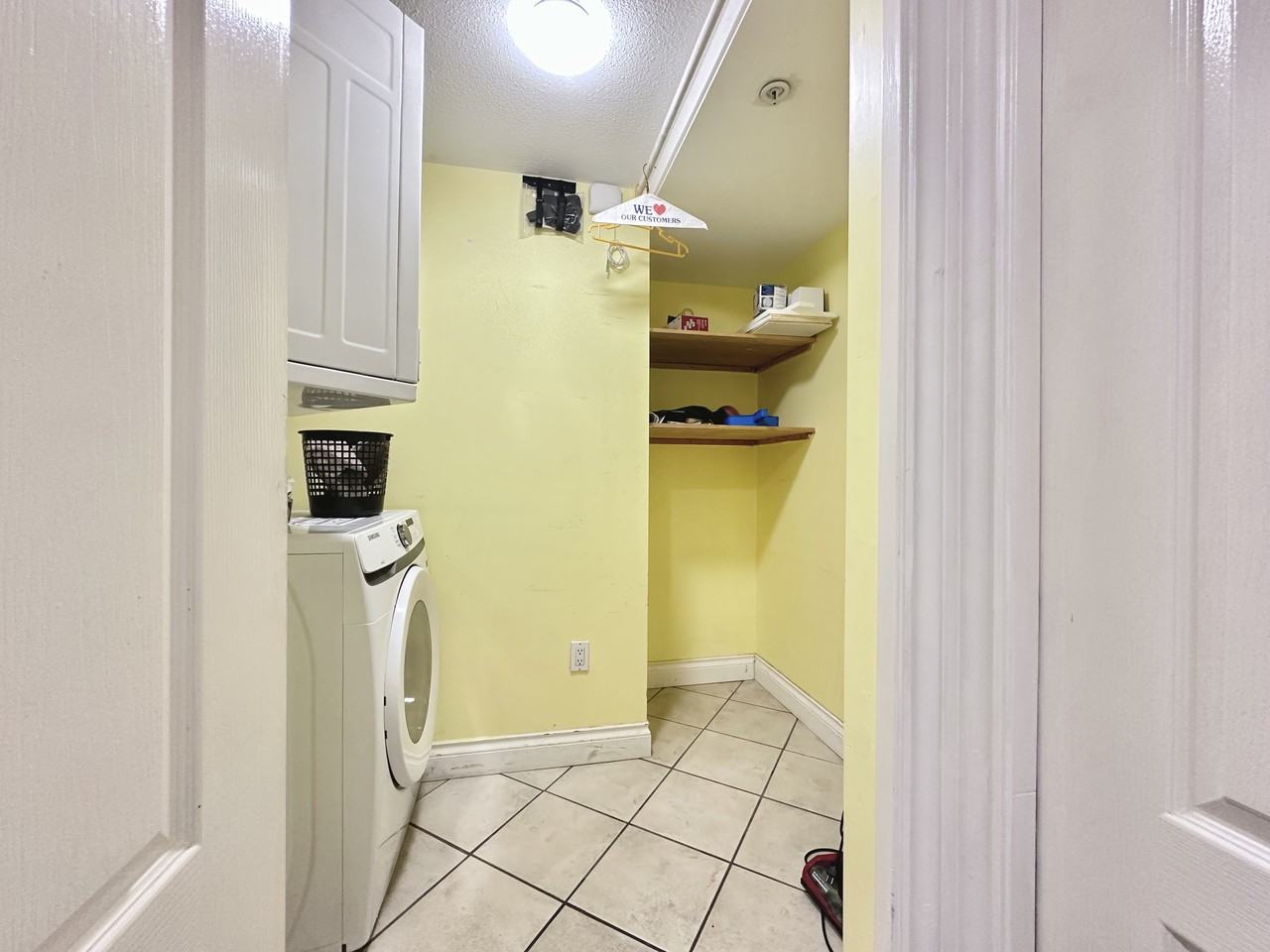 2551 Parkview Lane #204 - Photo 3 of 17