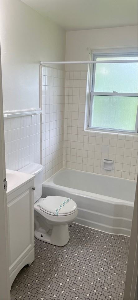 1327 Paul St #1327 - Photo 4 of 10