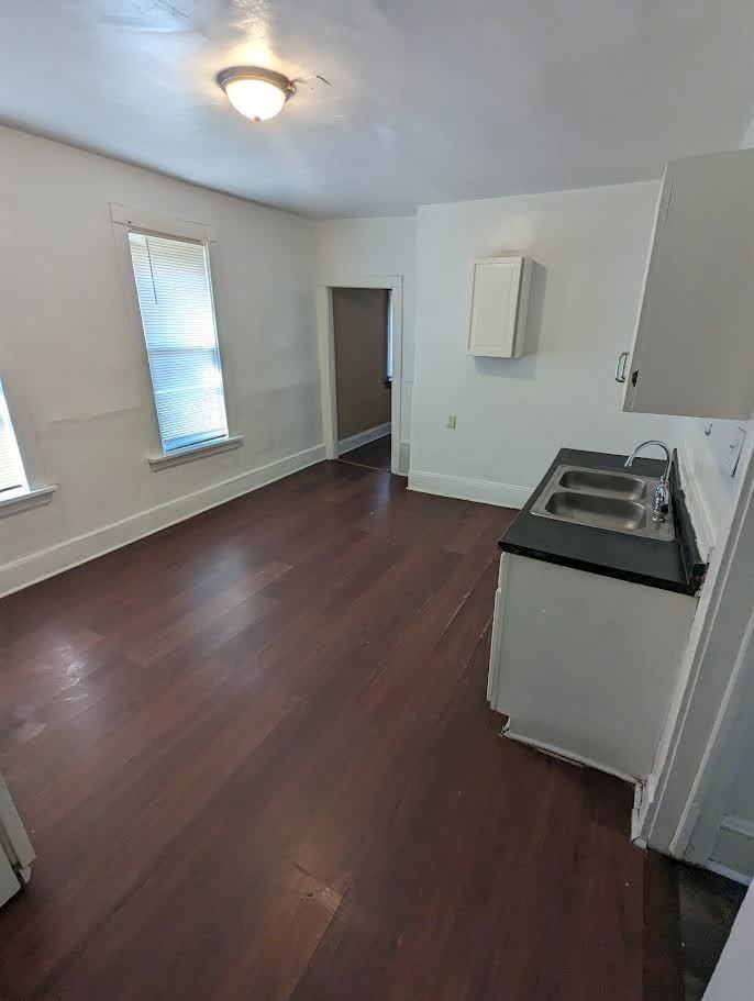 2335 W Burleigh St - Photo 2 of 9