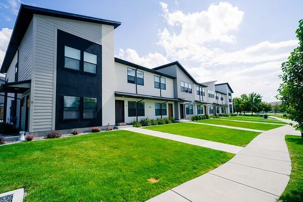 220 N Spring Creek Pkwy #3