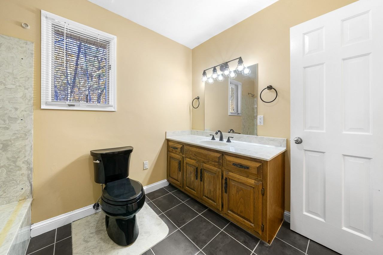 225 Wren Rd - Photo 7 of 39