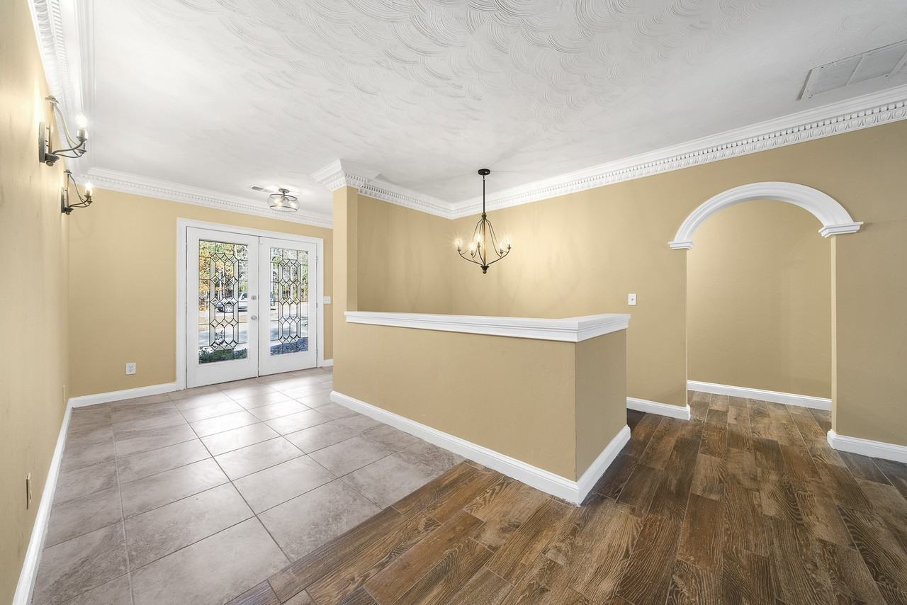 225 Wren Rd - Photo 7 of 39