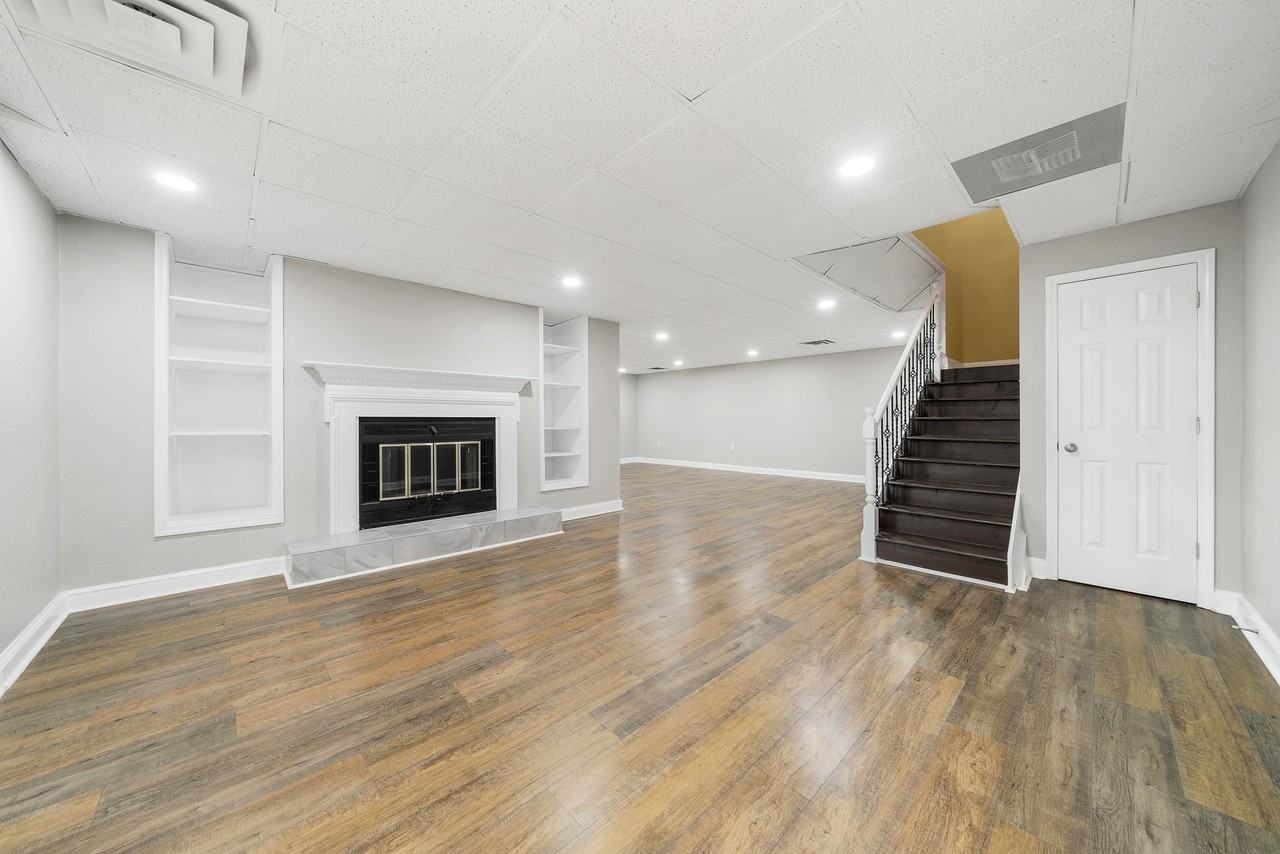 225 Wren Rd - Photo 6 of 39