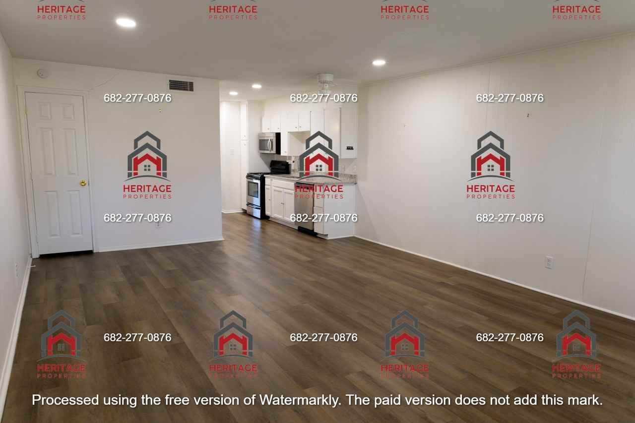 91 Runaway Bay Dr #127 - Photo 4 of 18