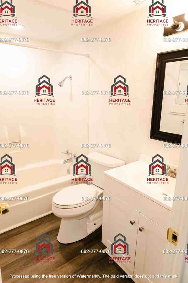 91 Runaway Bay Dr #127 - Photo 5 of 18