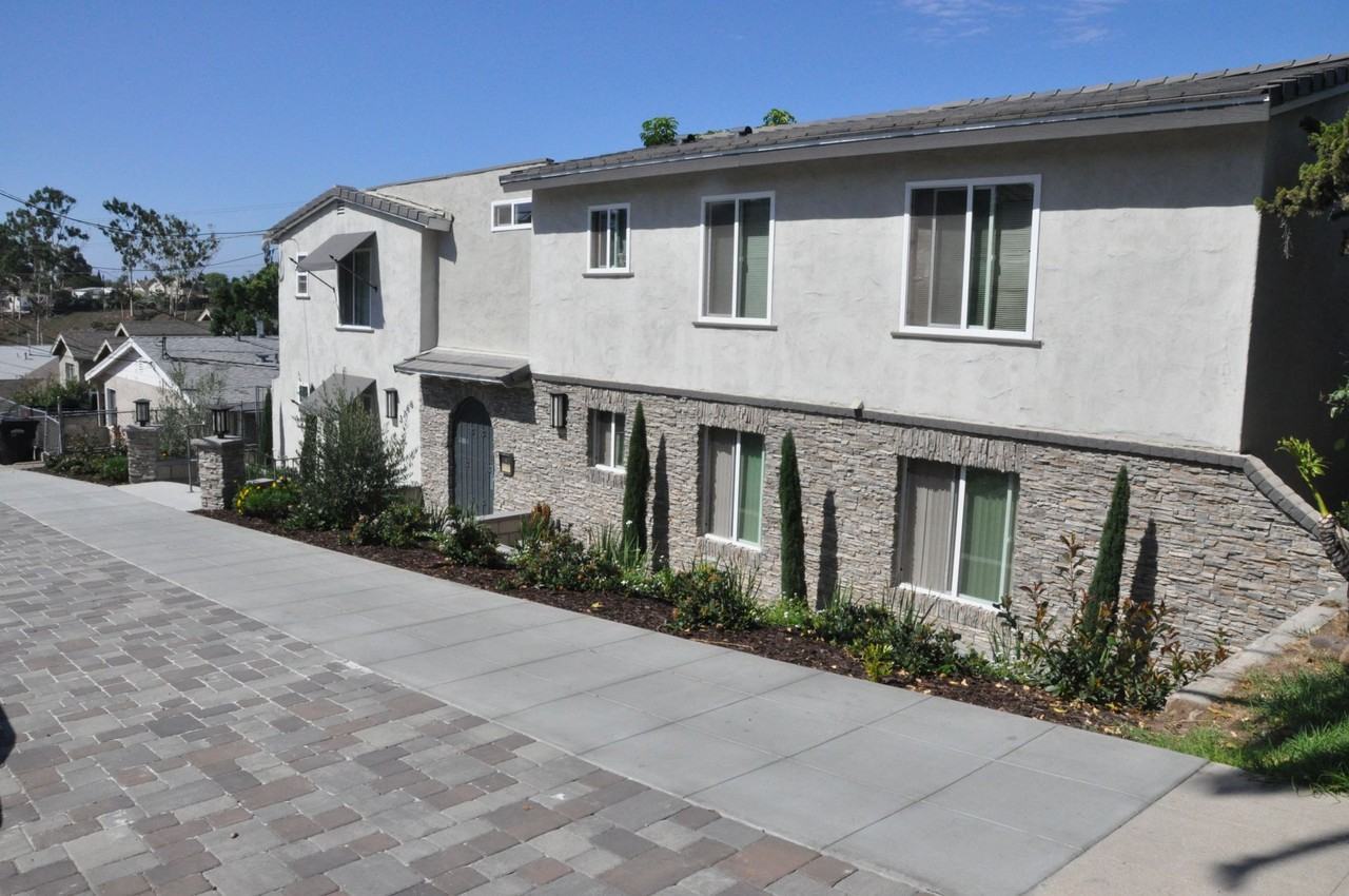 3766 Swift Avenue - Photo 2 of 2