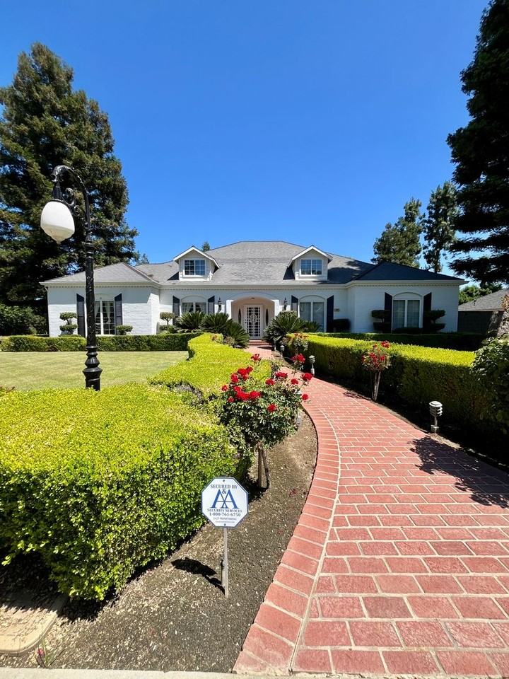 2057 San Gabriel Ave - Photo 2 of 33