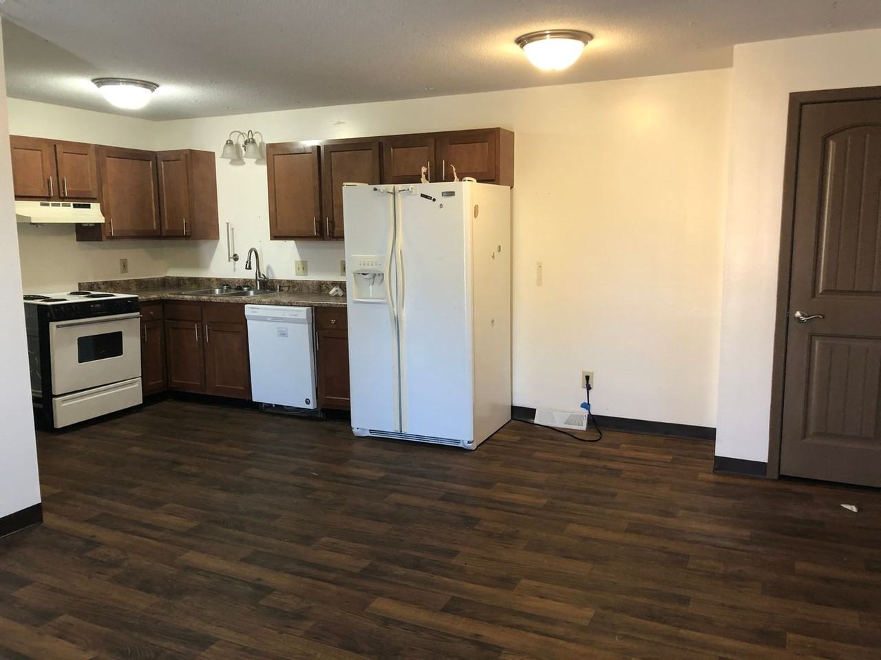 260 Apple Tree Ct - Photo 2 of 7