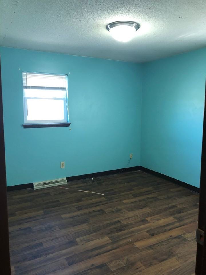 260 Apple Tree Ct - Photo 3 of 7