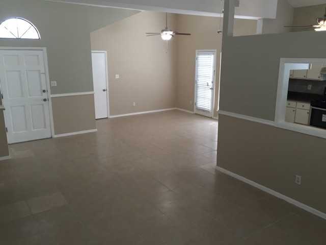 1605 Cezanne Cir - Photo 4 of 13