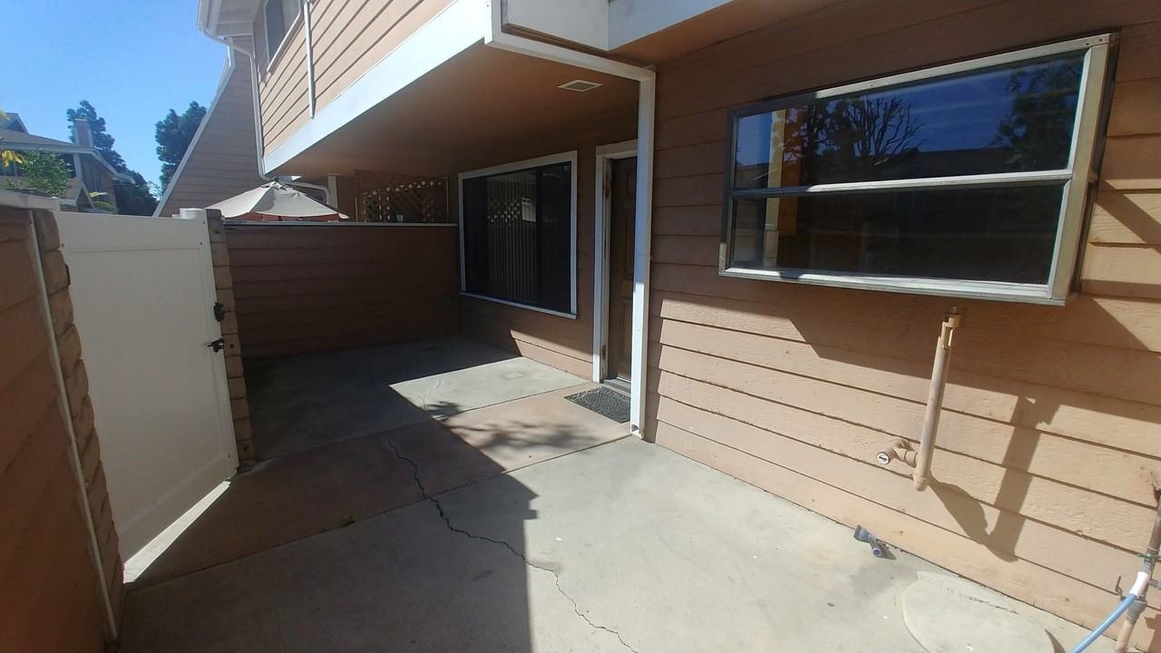 14480 Yukon Ave - Photo 3 of 16