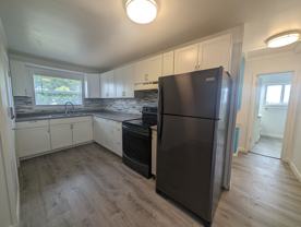 1910A Ne Sylvan Way - Photo 1 of 1