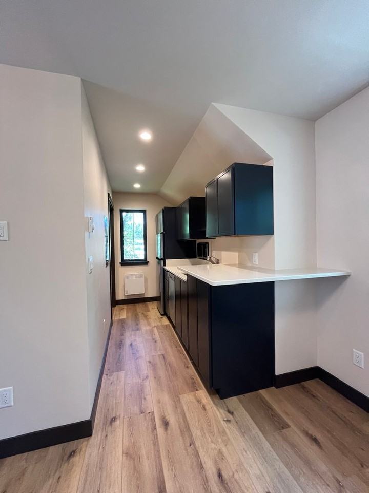 130 E Story St - Photo 3 of 22
