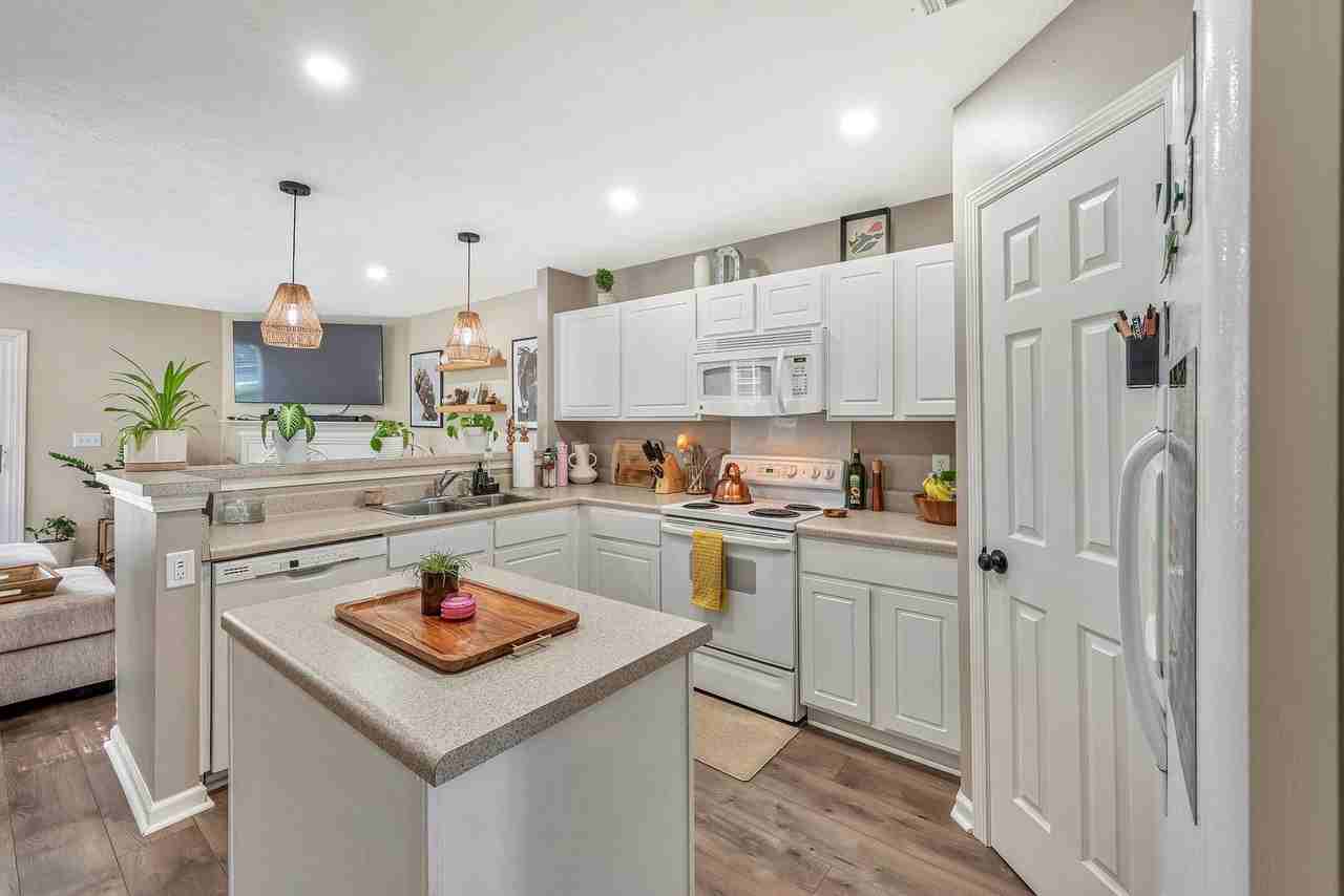 412 Flintlock Ct - Photo 7 of 31