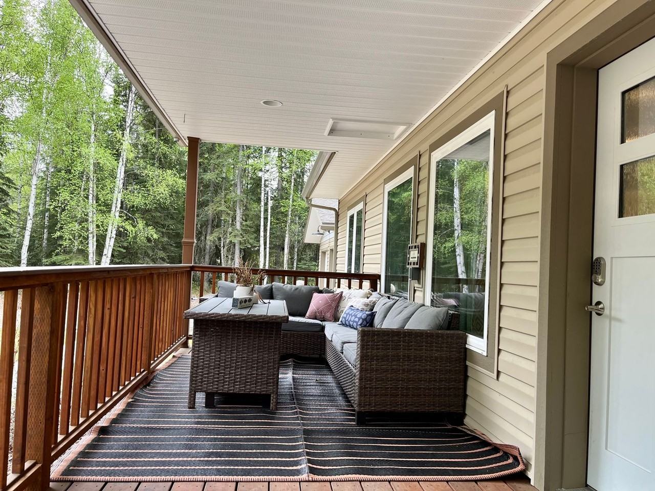 3556 Erin Dr - Photo 2 of 26