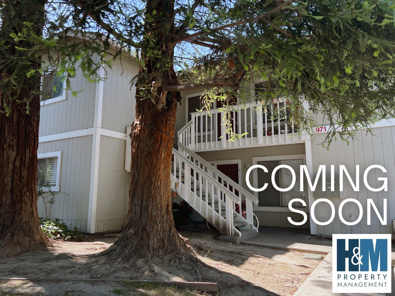 971 Del Rio Dr - Photo 2 of 2