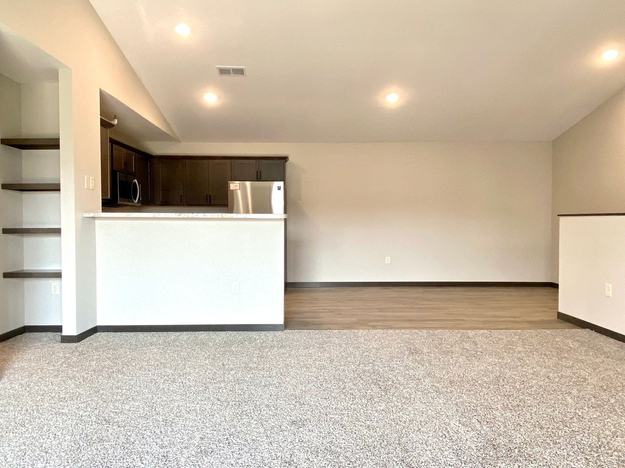 Peregrine Bldg. 04 - Photo 6 of 50