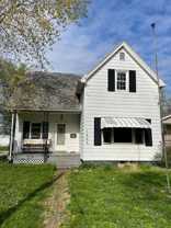 1406 N Oak St - Photo 1 of 1