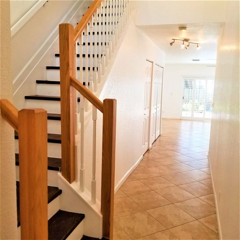 3221 Sw 15th Ave - Photo 7 of 24