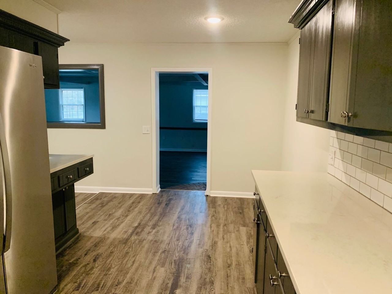 106 Ward Avenue Southwest - Photo 4 of 23