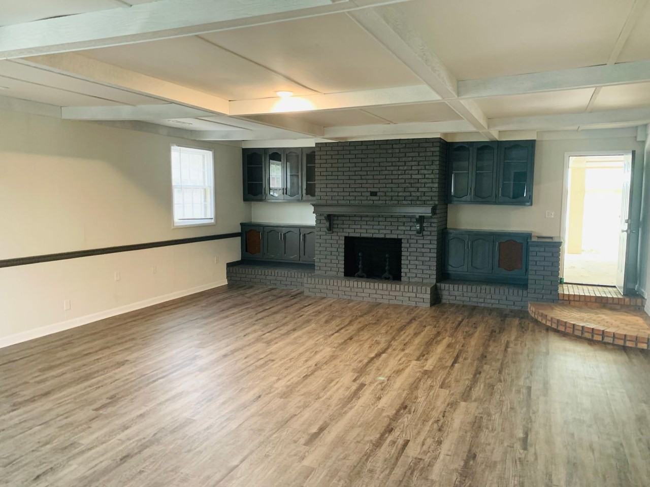 106 Ward Avenue Southwest - Photo 6 of 23