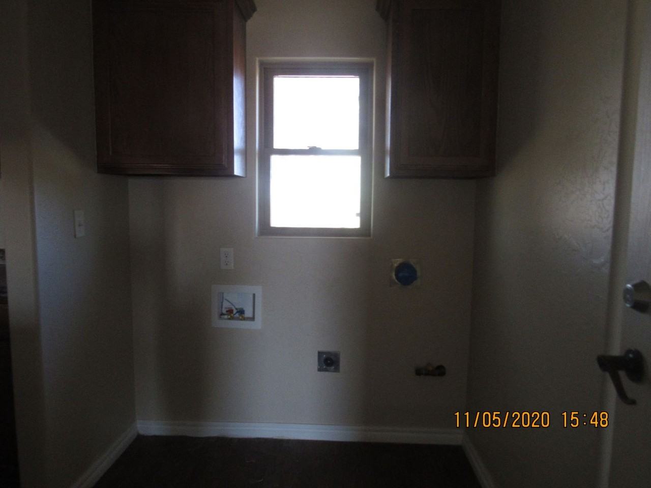 11618 Ne 165th St - Photo 3 of 33