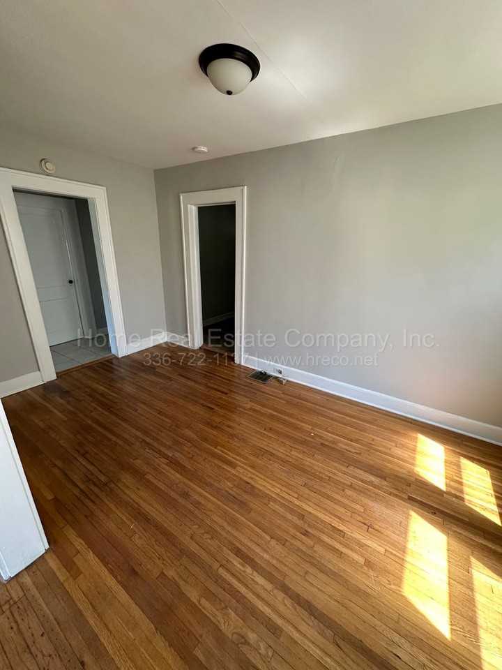 1705 Graham Ct - Photo 3 of 7