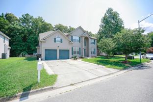 1813 Laurel Oak Ln - Photo 1 of 1