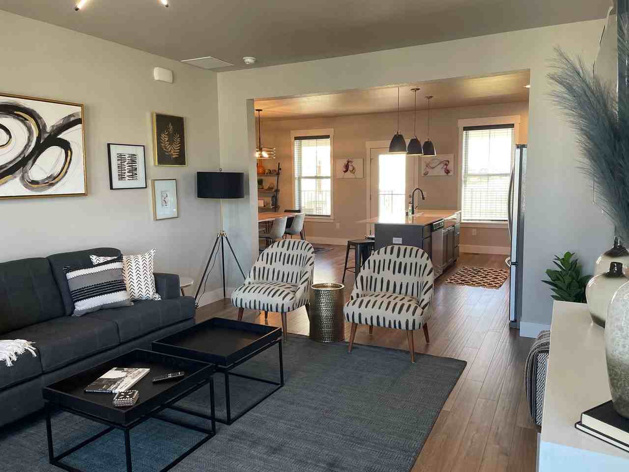 1711 Walter Creek Blvd - Photo 7 of 29