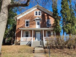 featured image of 413 3rd St Sw