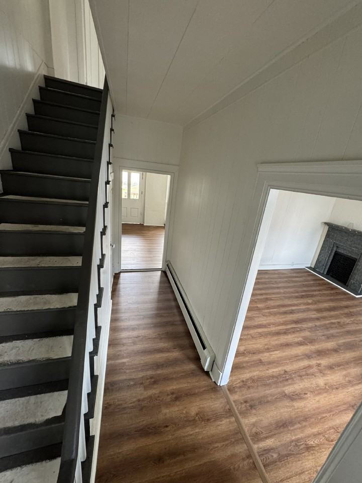 7 Hanover St - Photo 2 of 15