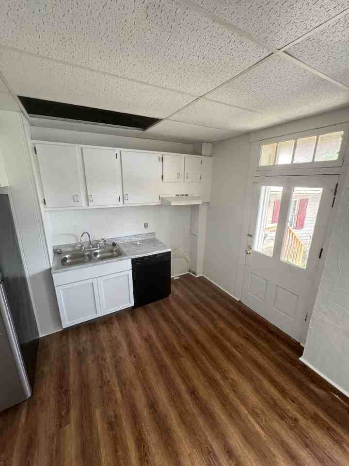 7 Hanover St - Photo 3 of 15