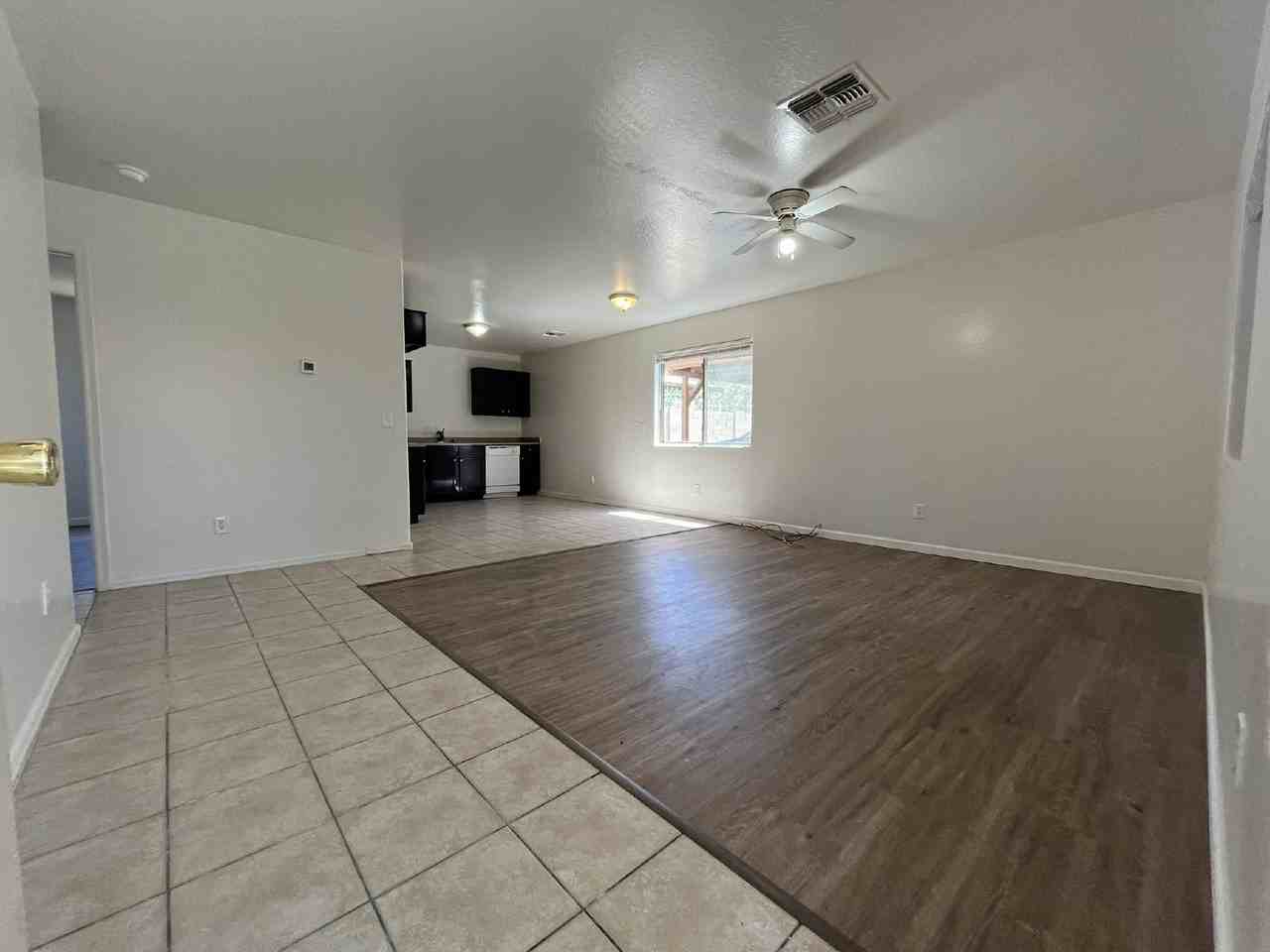 10014 N 7th Ave - Photo 2 of 14